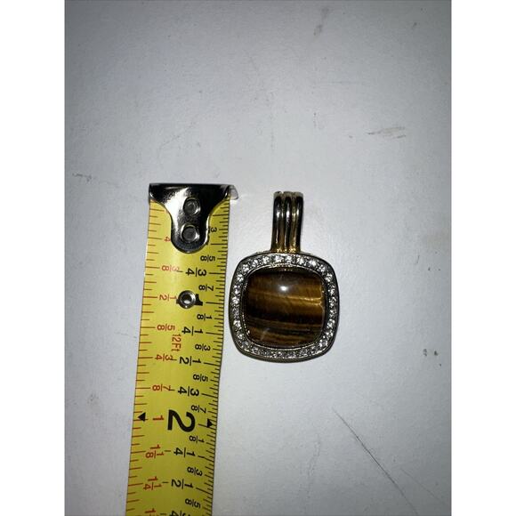 Two tone silver and gold tone Cat eye surrounded by rhinestones magnetic pendant - Picture 6 of 6